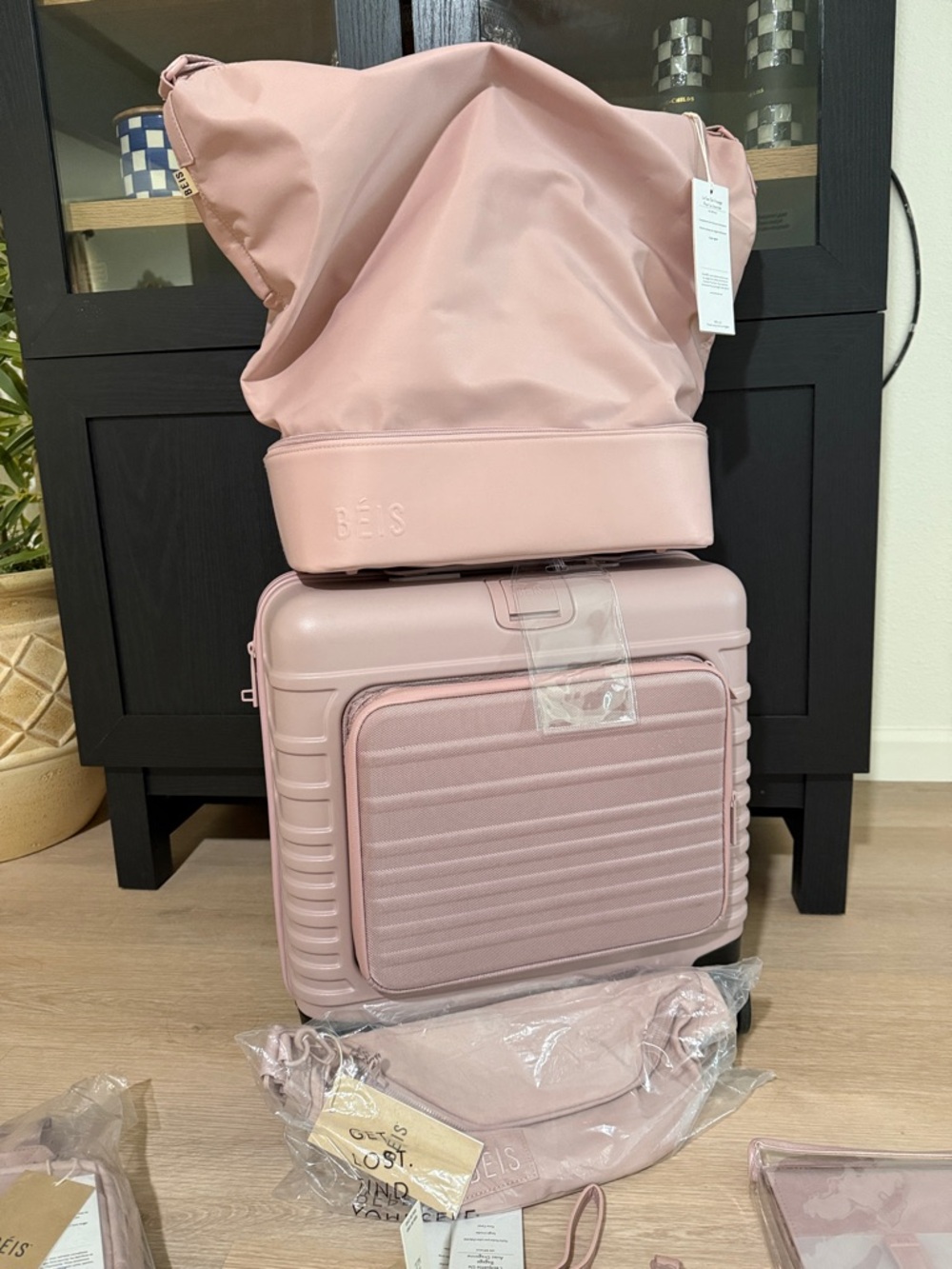 BEIS Dusty Pink Luggage Set with Garment Bag & Organizer 7 piece